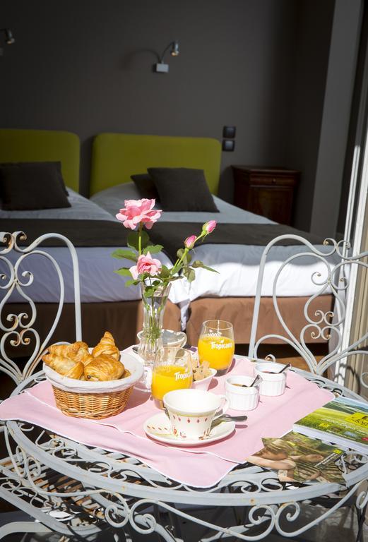 Auberge De La Terrasse Villersexel Екстериор снимка